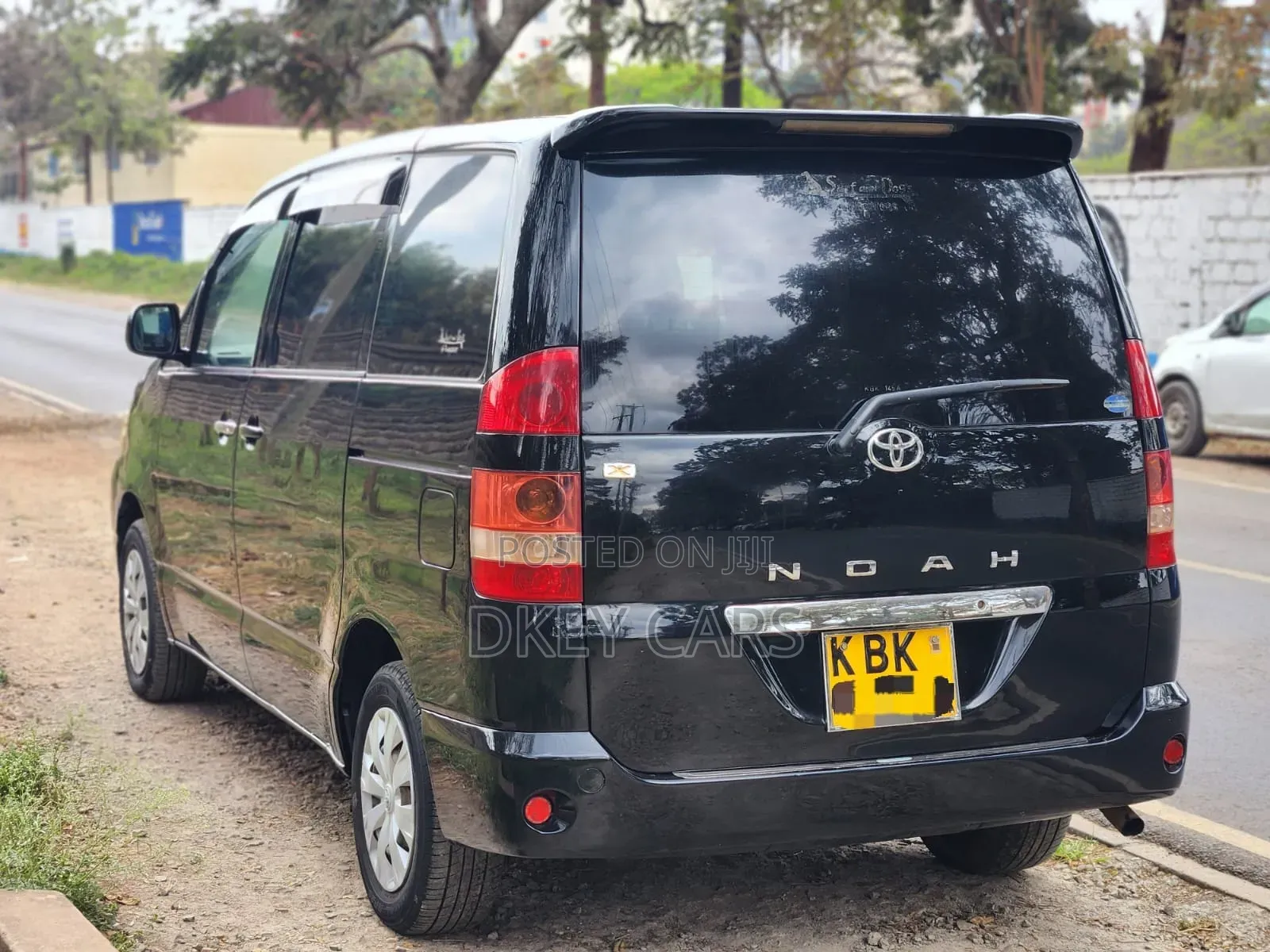 Toyota Noah 2002 Black