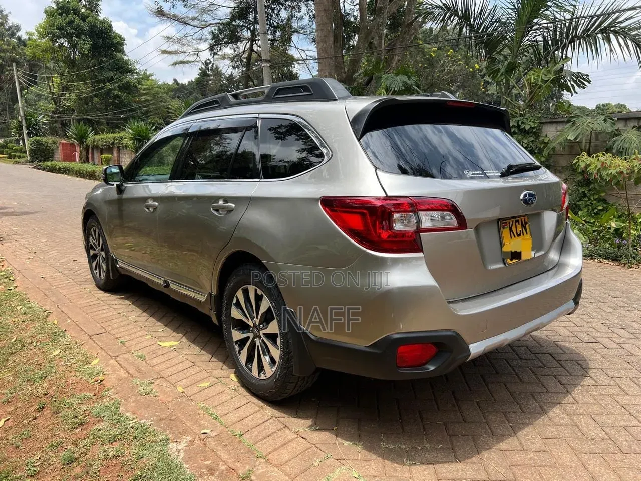 Subaru Outback 2.5i Limited 4dr Wagon AWD (2.5L 4cyl CVT) 2015 Gold
