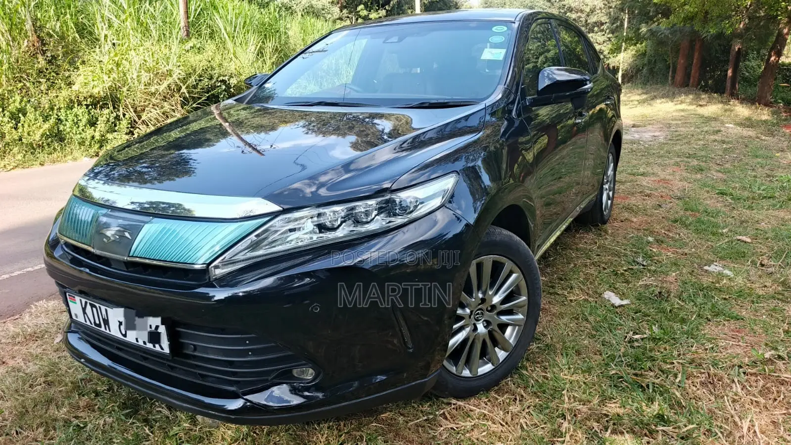 Toyota Harrier 2.0 2018 Black