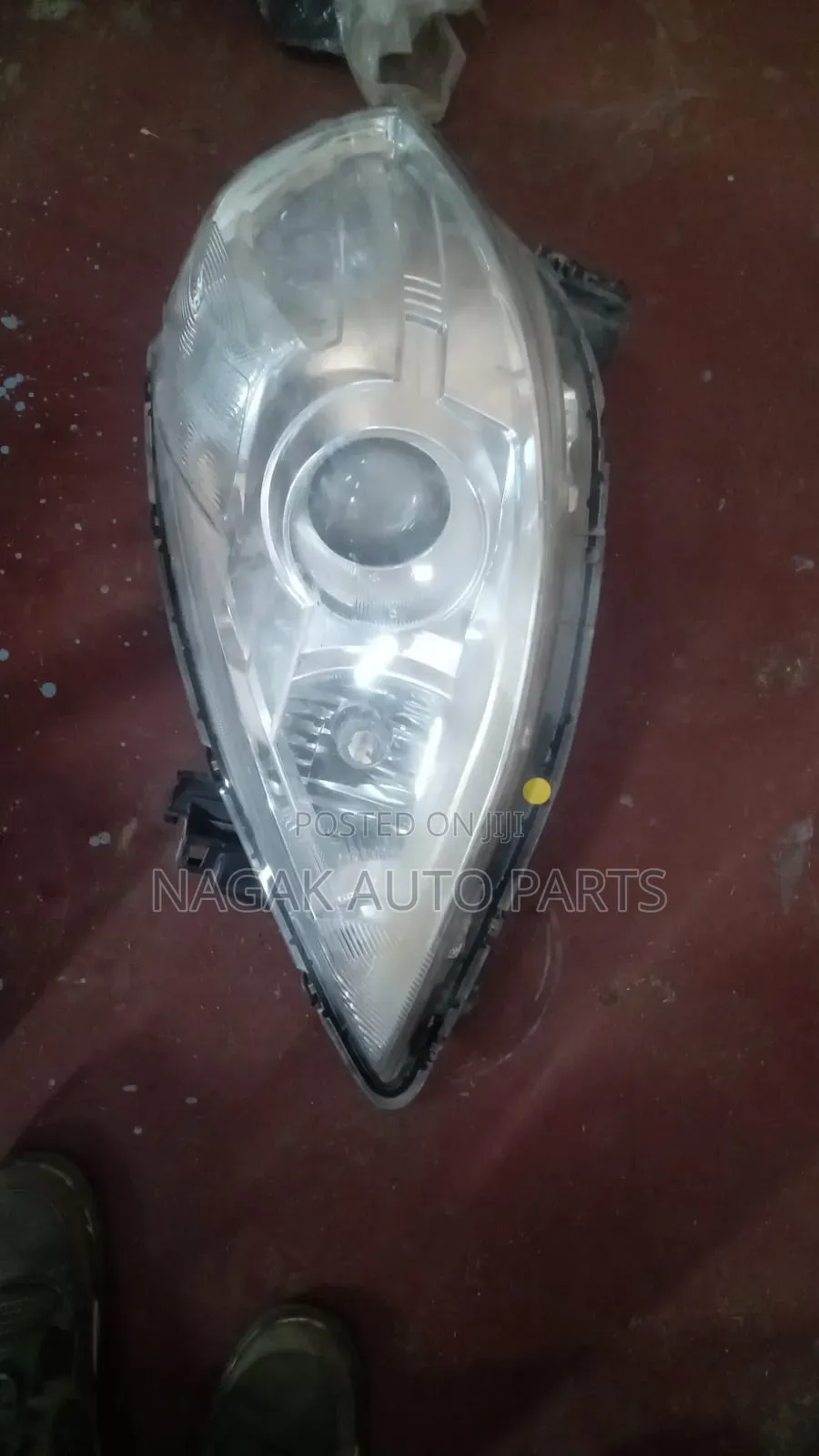 Nissan Tida 2008 Headlight Xenon Type