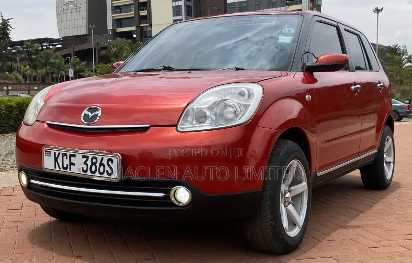 Mazda Verisa 2008 Red