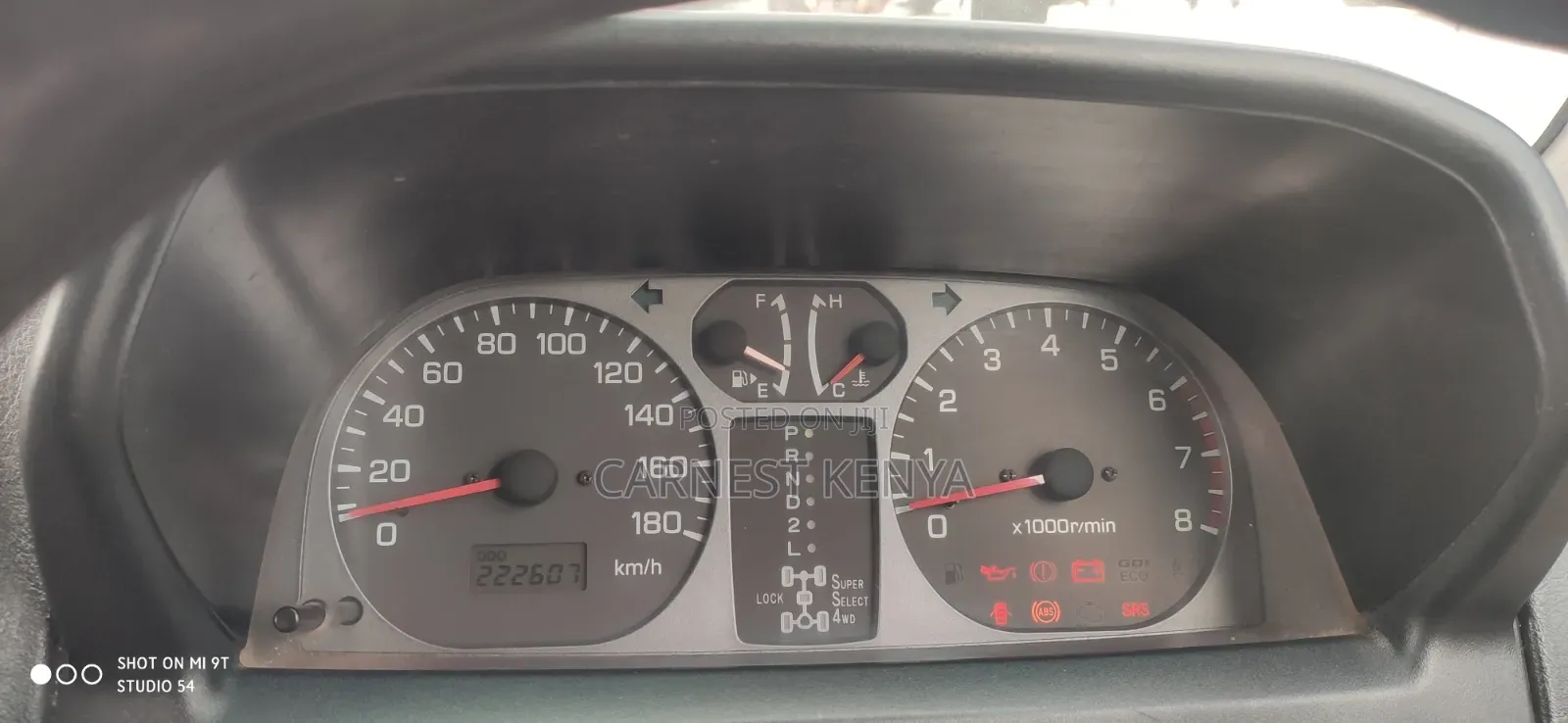 Mitsubishi Pajero IO 2001 White