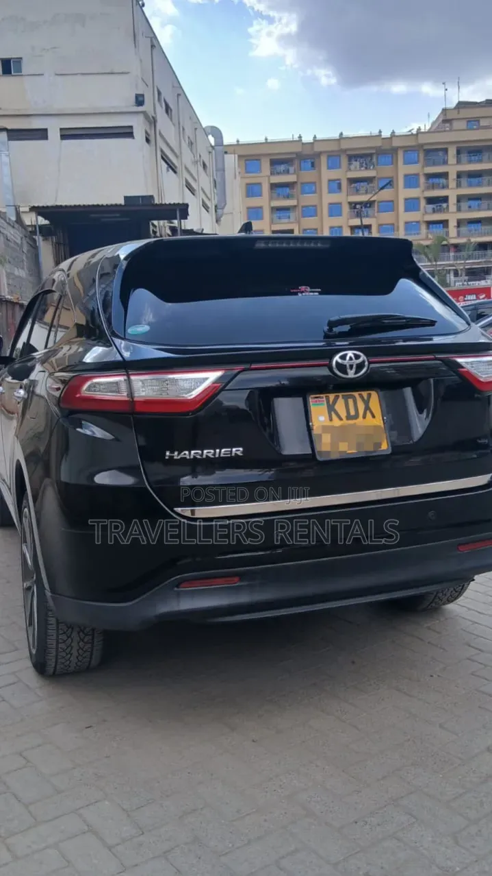Toyota - Harrier Black