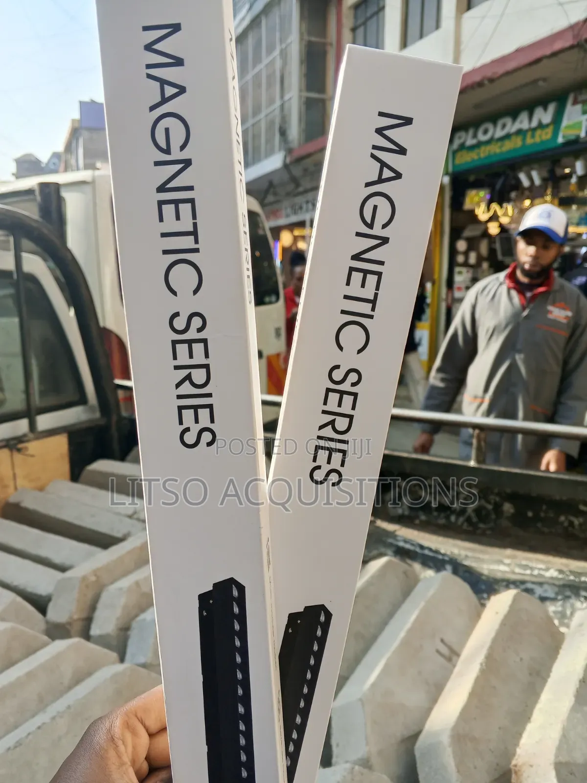 24W Magnetic Series LED Tube Light – Bright, Efficient Reliable