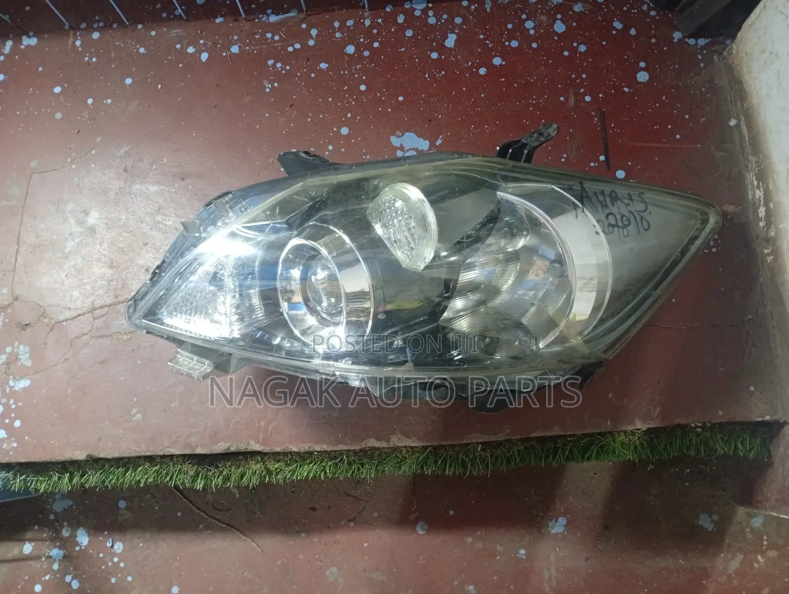 Toyota Auris 2010 Headlight Xenon