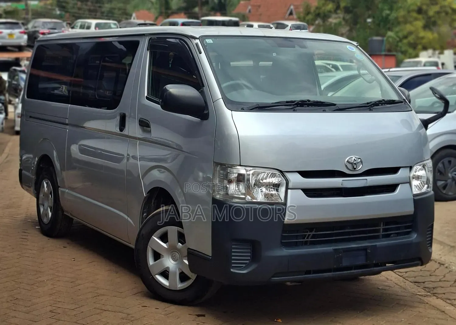 Toyota HiAce 2018 Silver