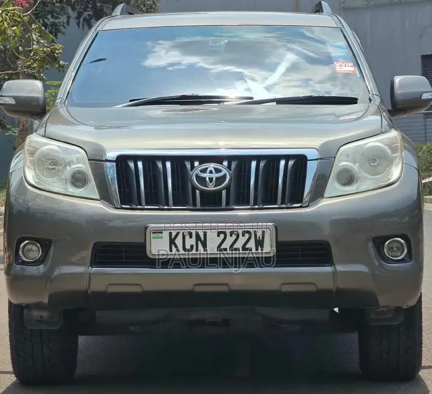 Toyota Land Cruiser Prado 2014