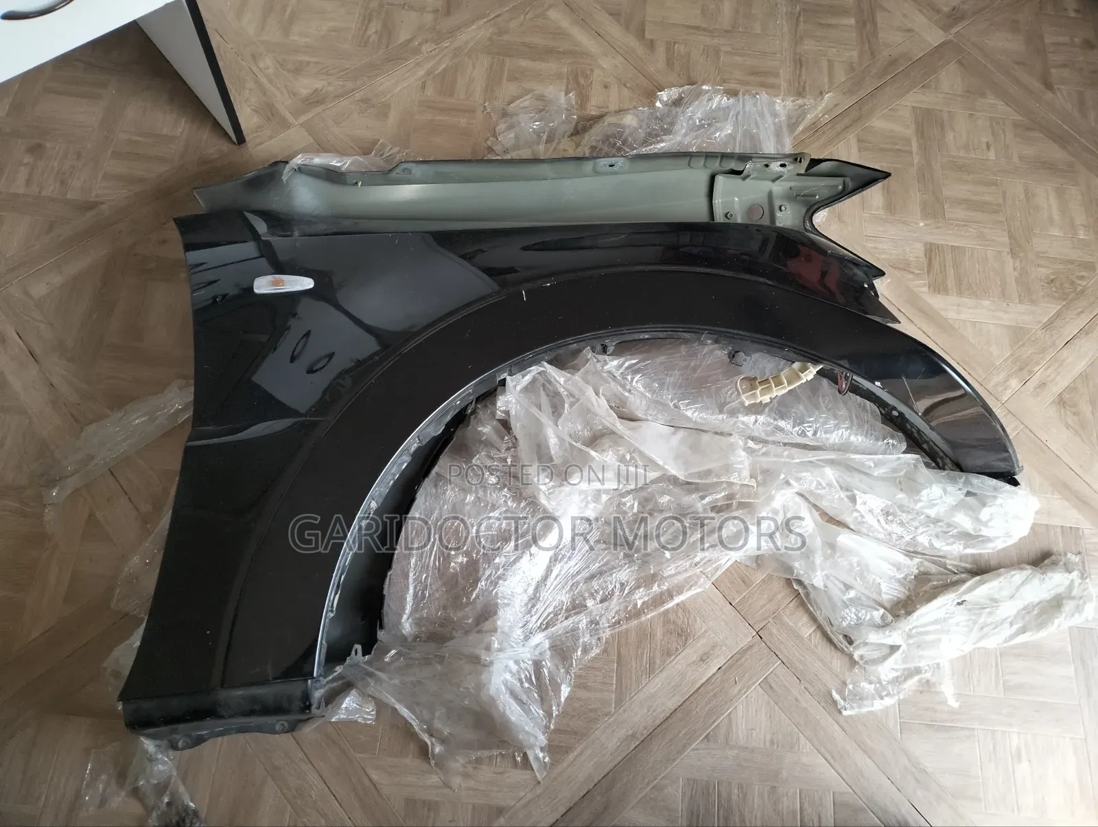 Mitsubishi Pajero Mk4 V80-V98 Front Fenders
