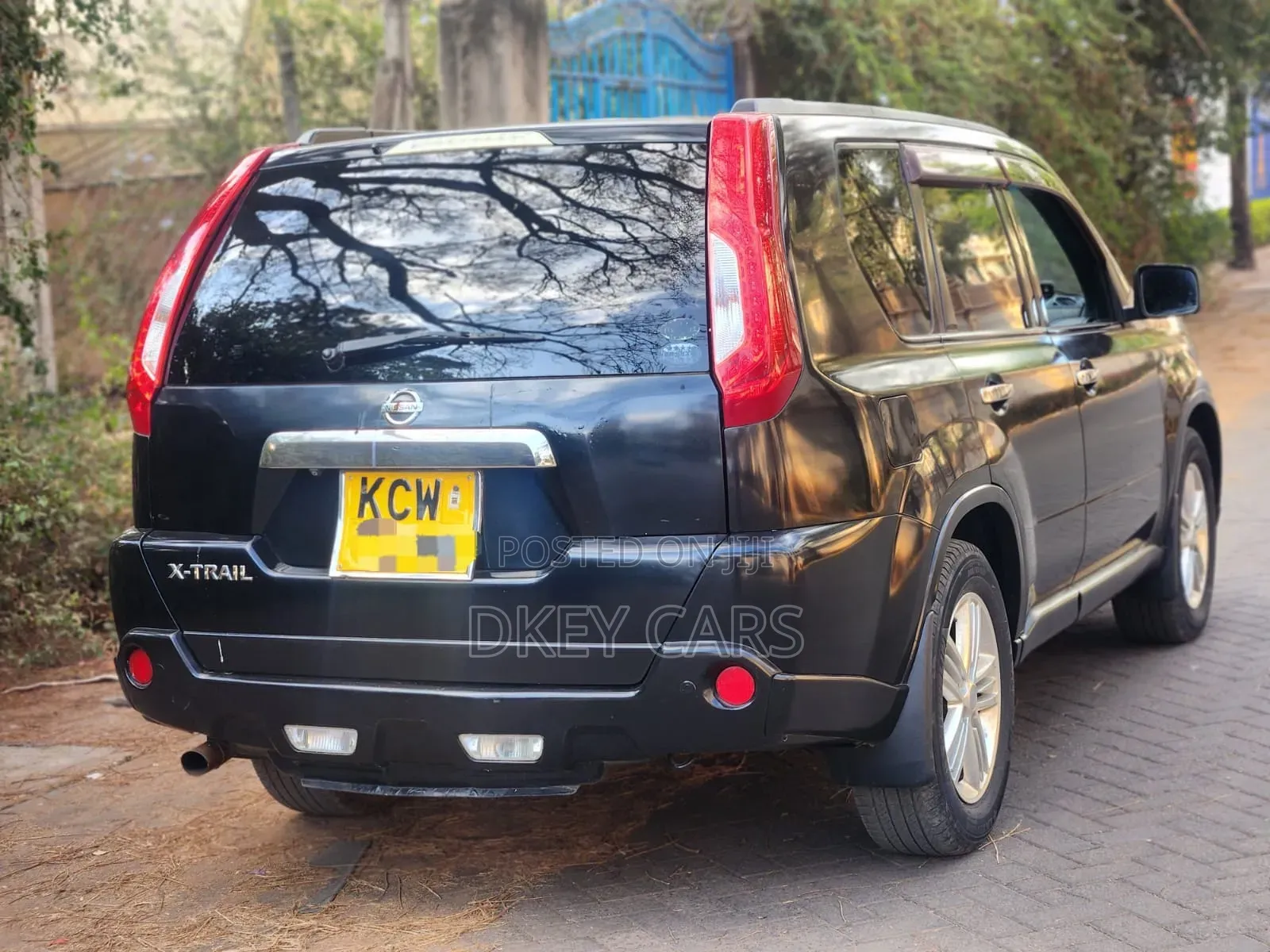 Nissan X-Trail 2012 Black