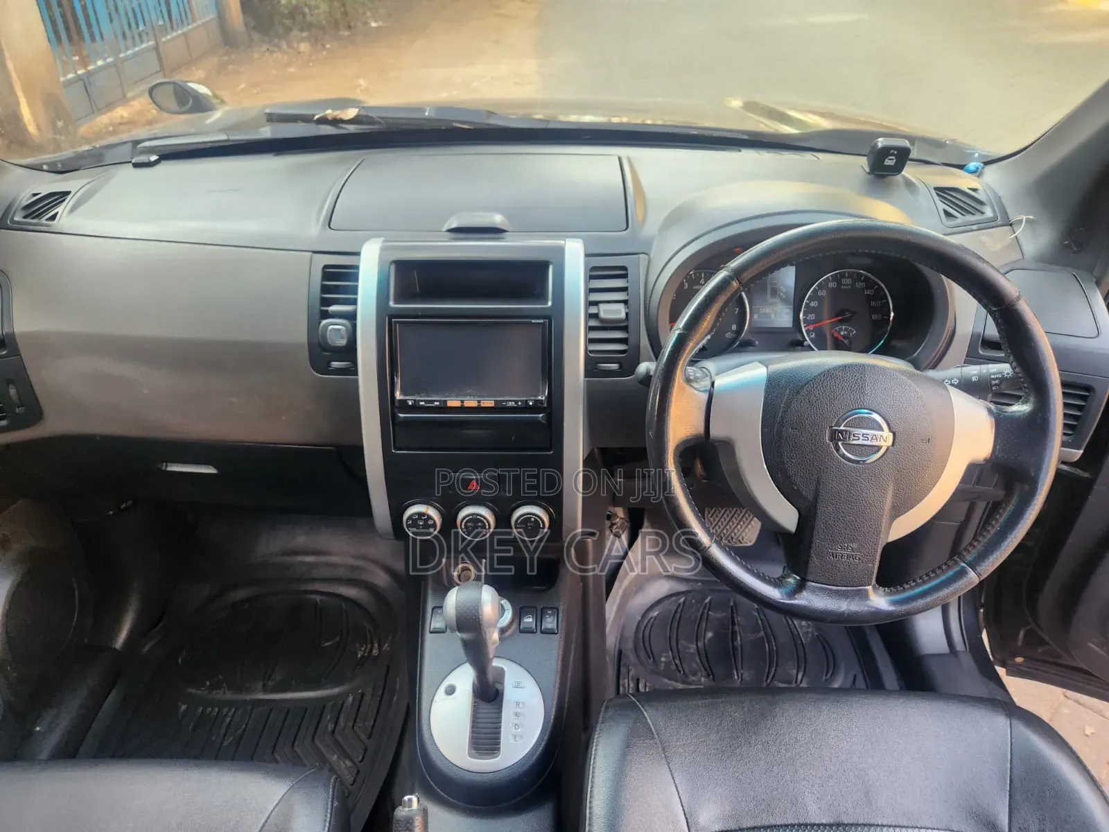 Nissan X-Trail 2012 Black