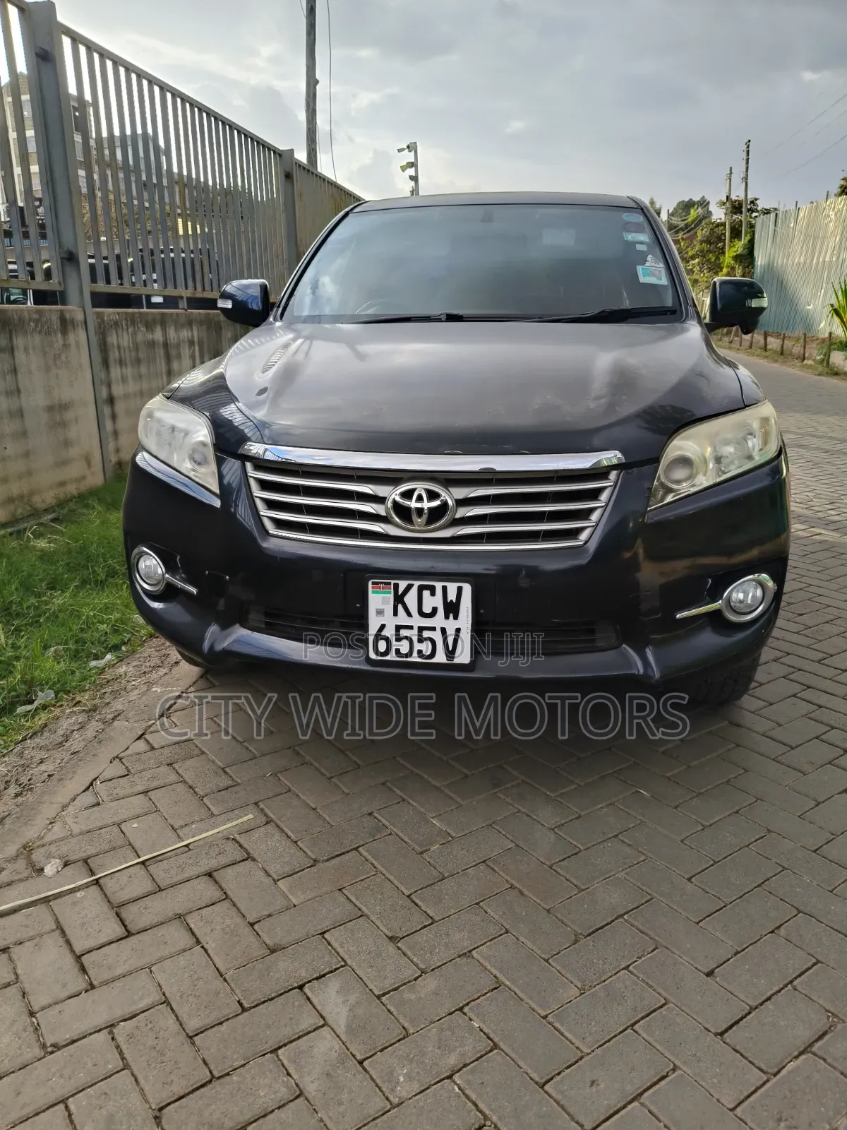 Toyota Vanguard 2012 Gray