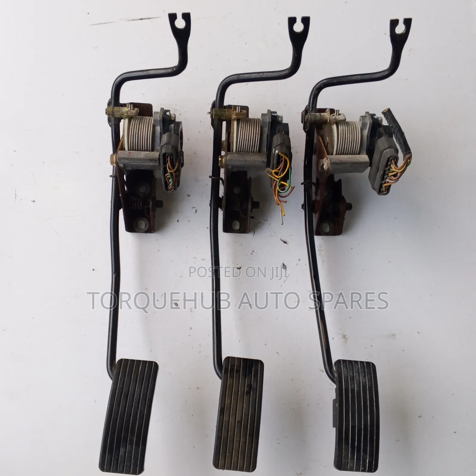 Mitsubishi Pajero IO Pedal Sensor