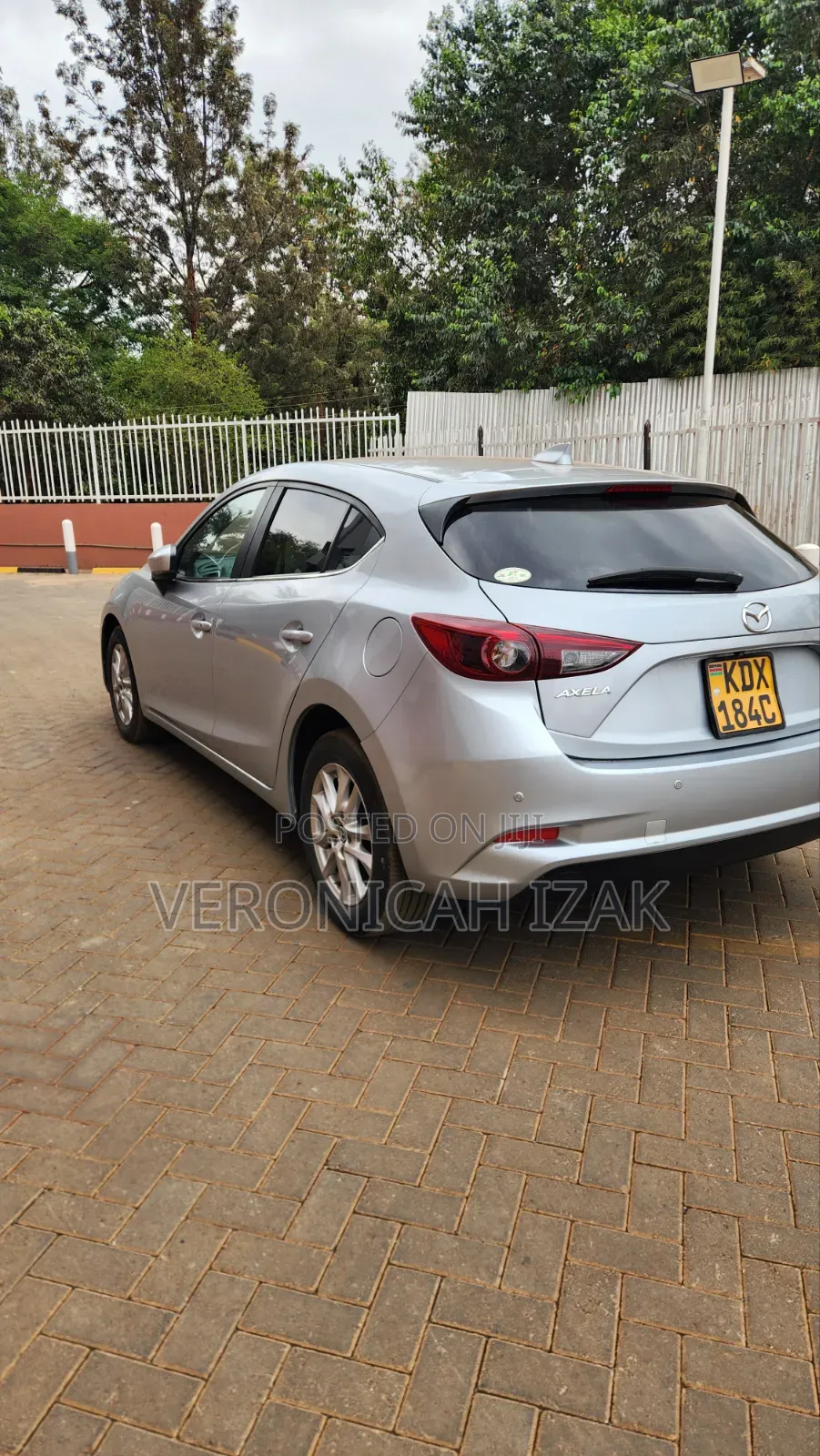 Mazda Axela 2018 Silver