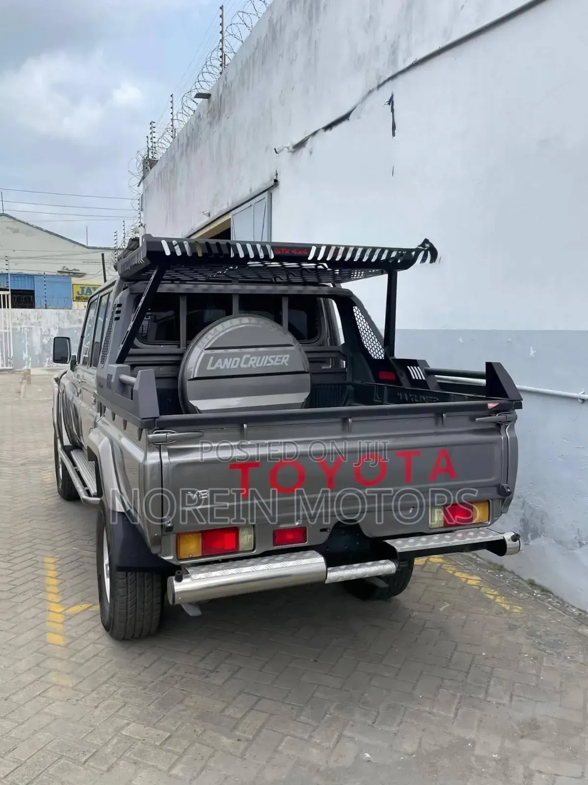 Toyota Land Cruiser 79 Series 2018 Burgundy
