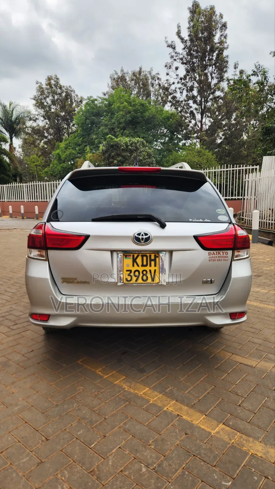 Toyota Corolla Fielder 2017 Silver