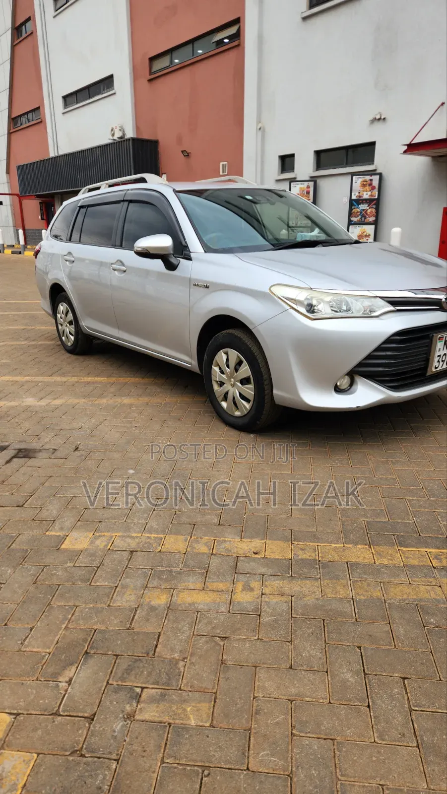 Toyota Corolla Fielder 2017 Silver