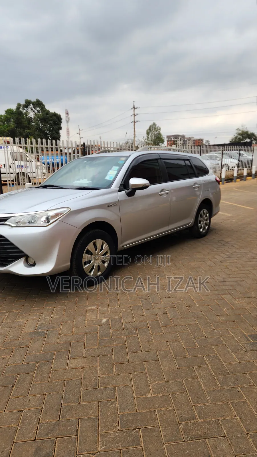 Toyota Corolla Fielder 2017 Silver