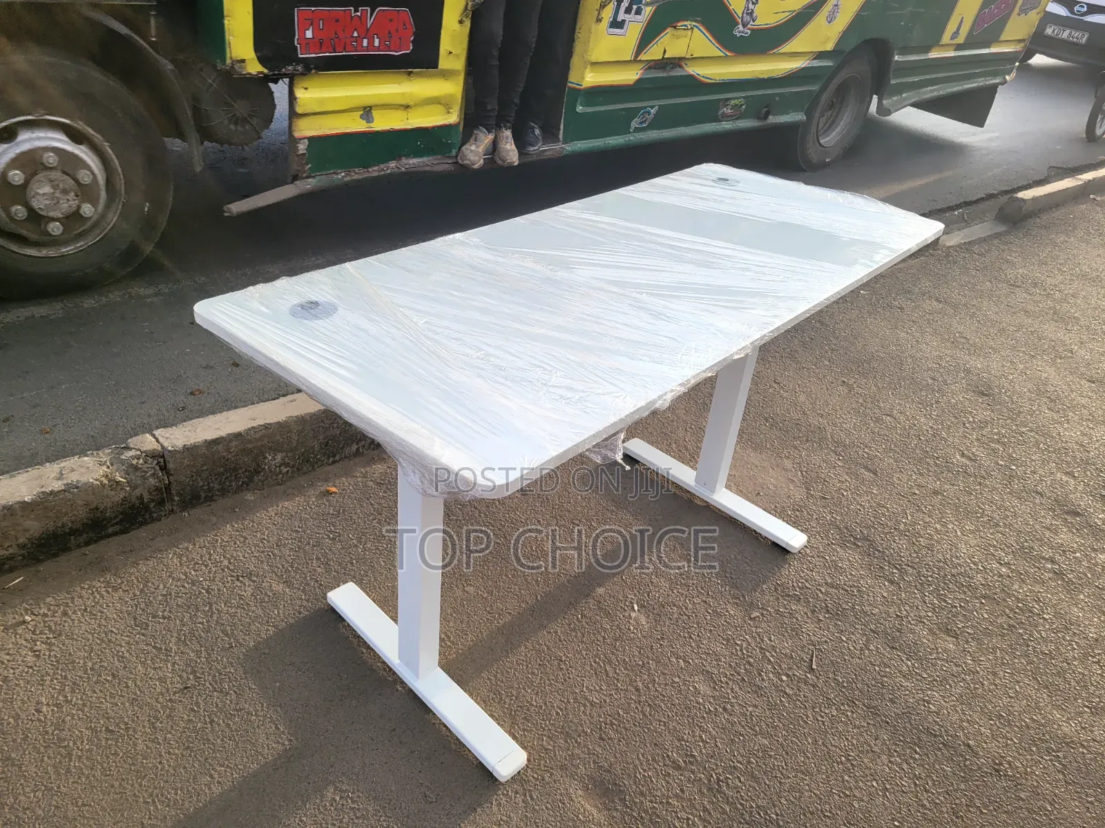 Electric Monitored Adjustable Desk 1.4m