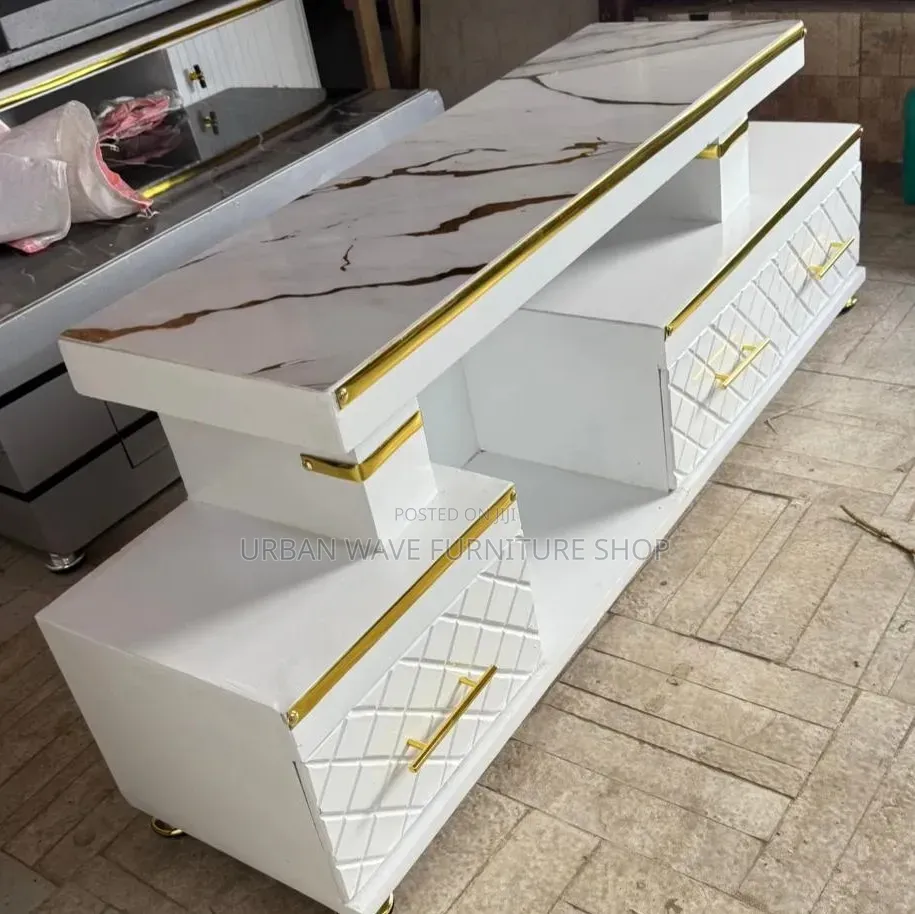TV Cqb8net With Drawers
