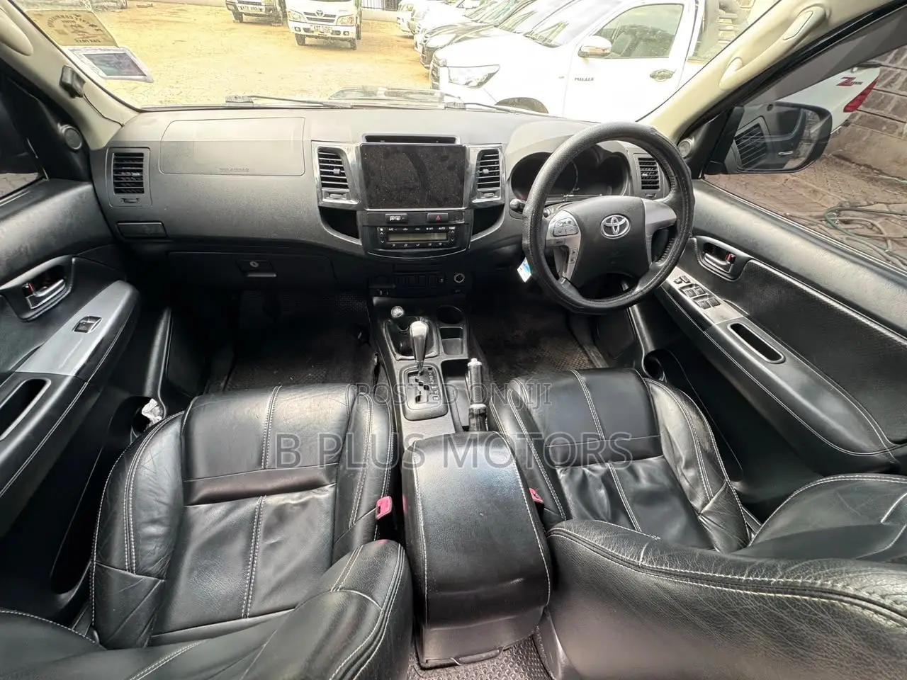 Toyota Hilux 2014 Green