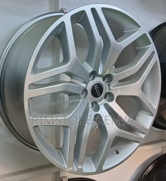 Rim Size 21 Rangerover Silver, Full Set.