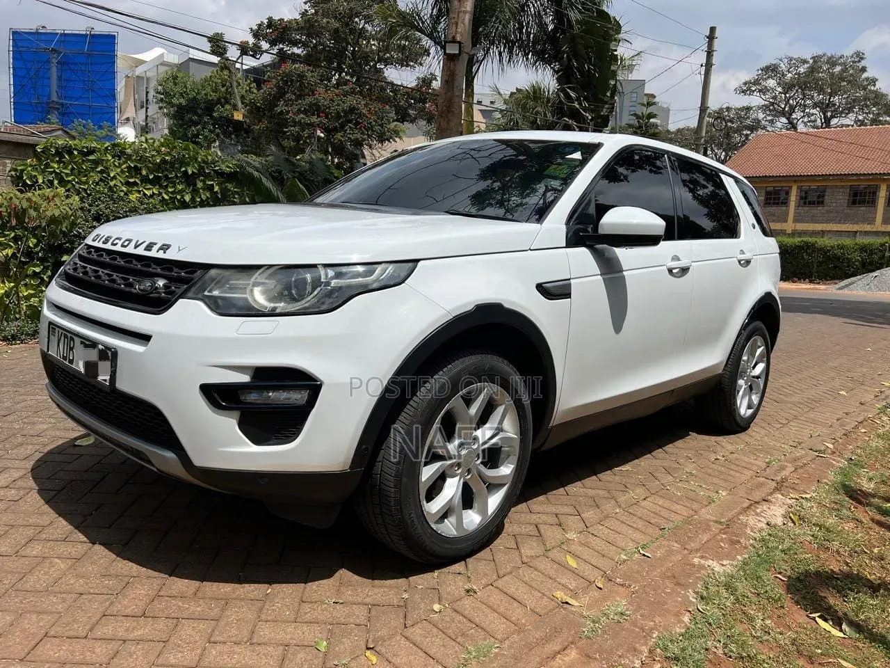 Land Rover Discovery Sport HSE LUX 2015 White