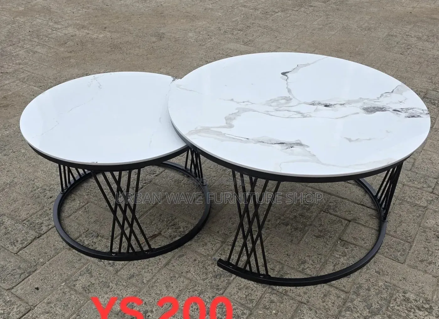 2 in 1 Cocktails Tablesa