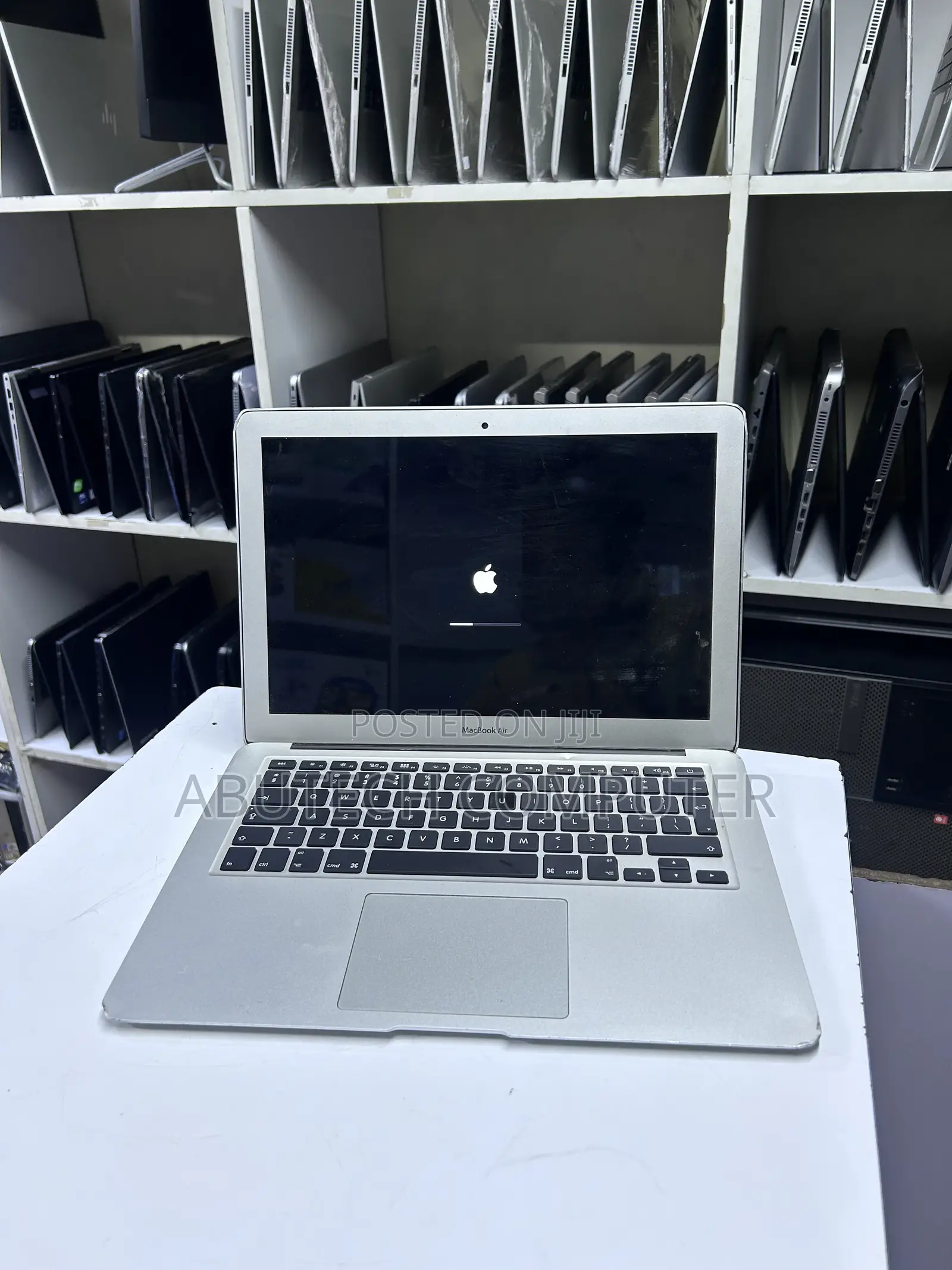 Laptop Apple MacBook Air 2017 8GB Intel Core i5 SSD 128GB