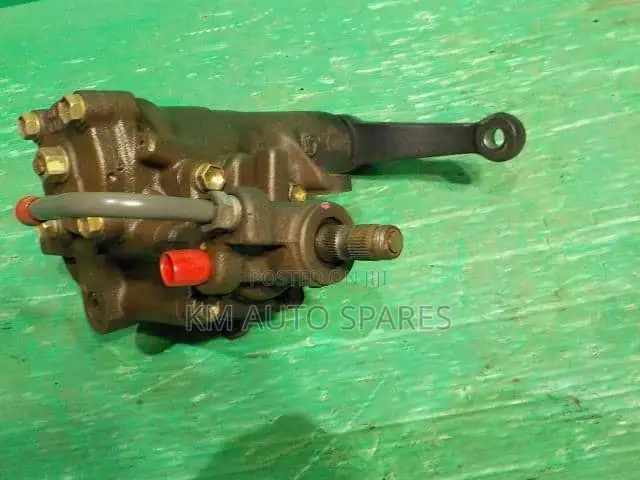 Toyota Hilux Steering Box