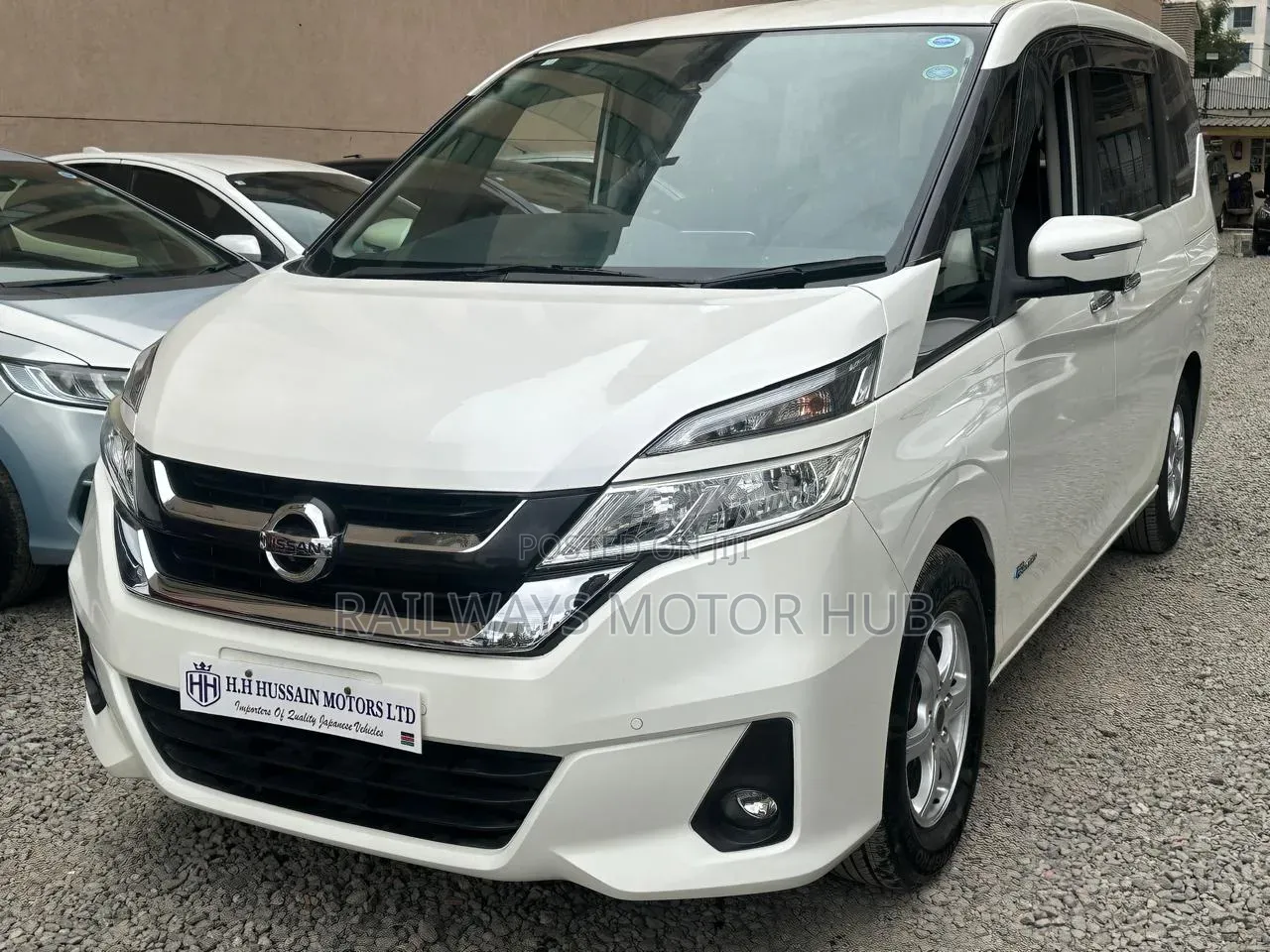Nissan Serena 2017 White