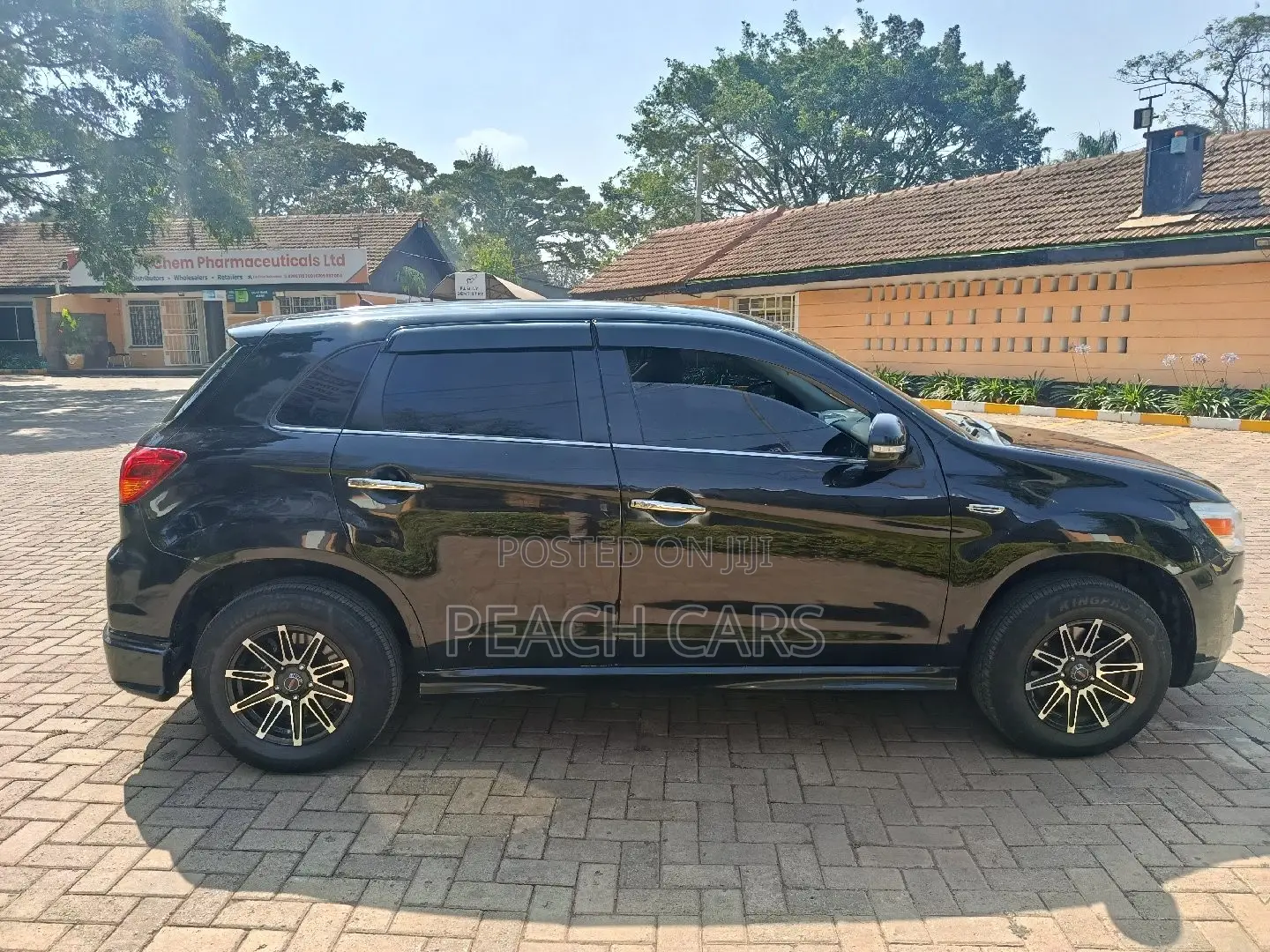 Mitsubishi RVR 2013 Black