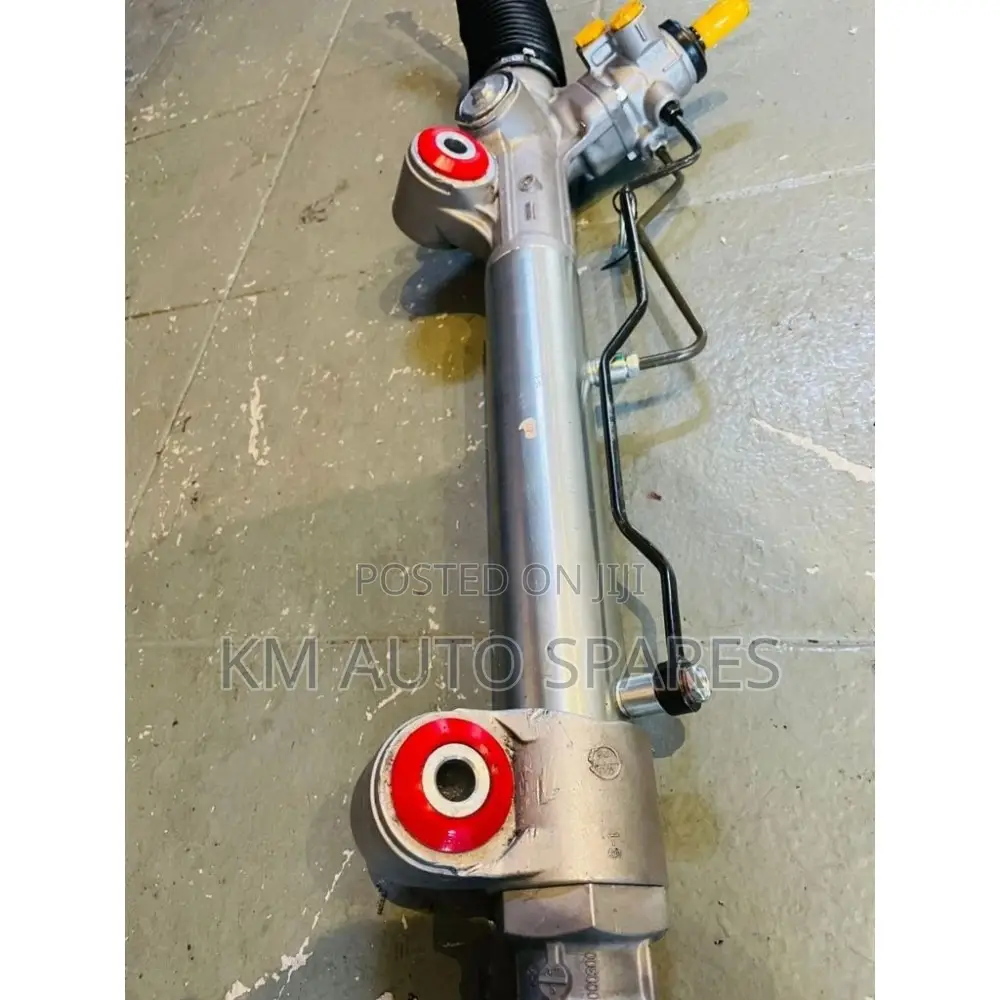 Toyota Hilux Revo Steering Rack.