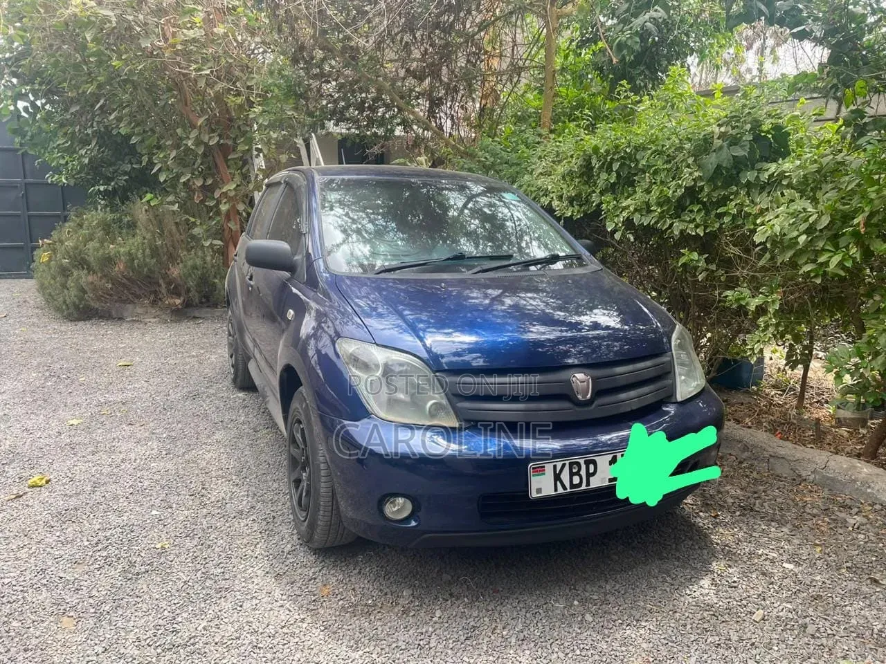Toyota IST 2004 Blue