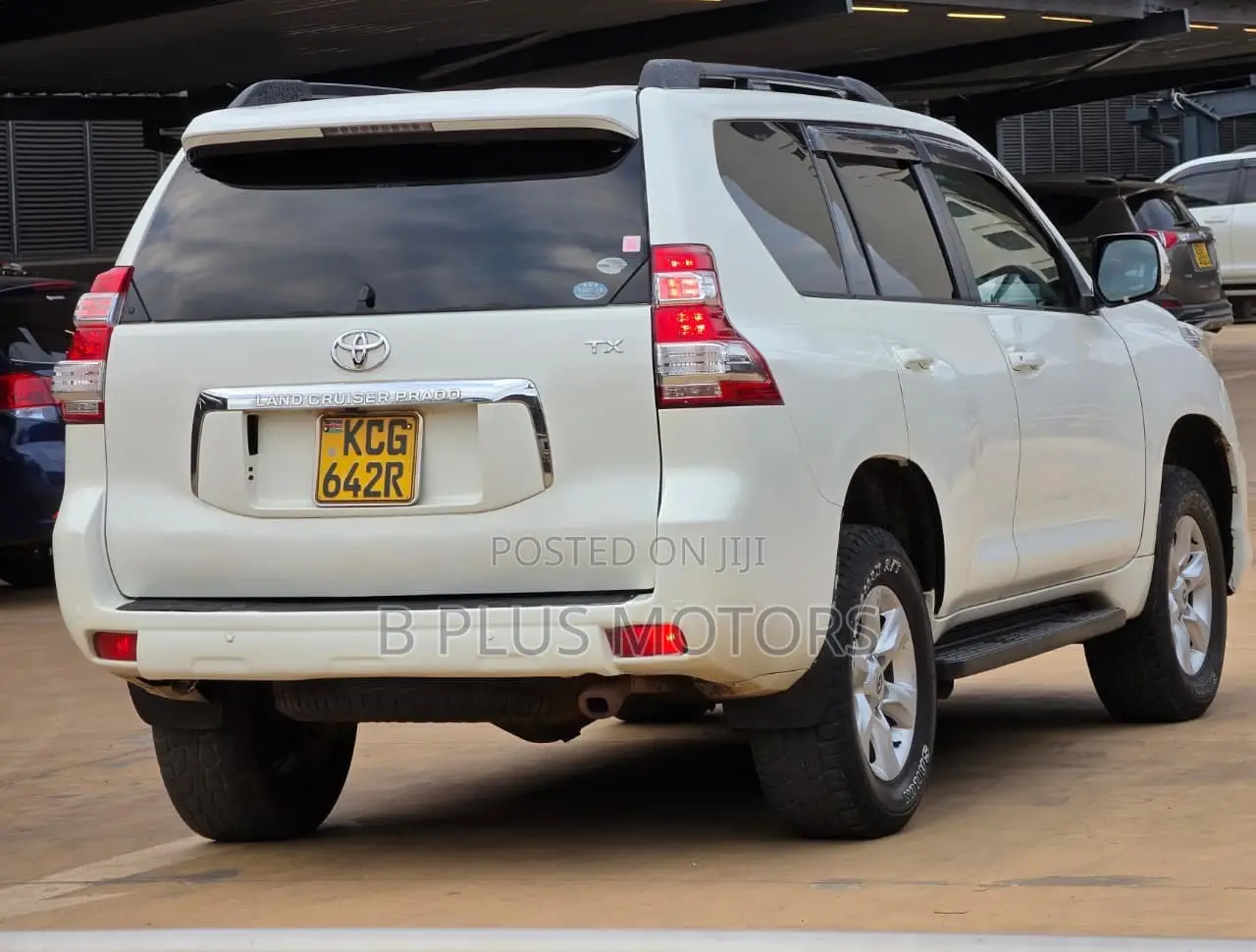 Toyota Land Cruiser Prado 2009 White