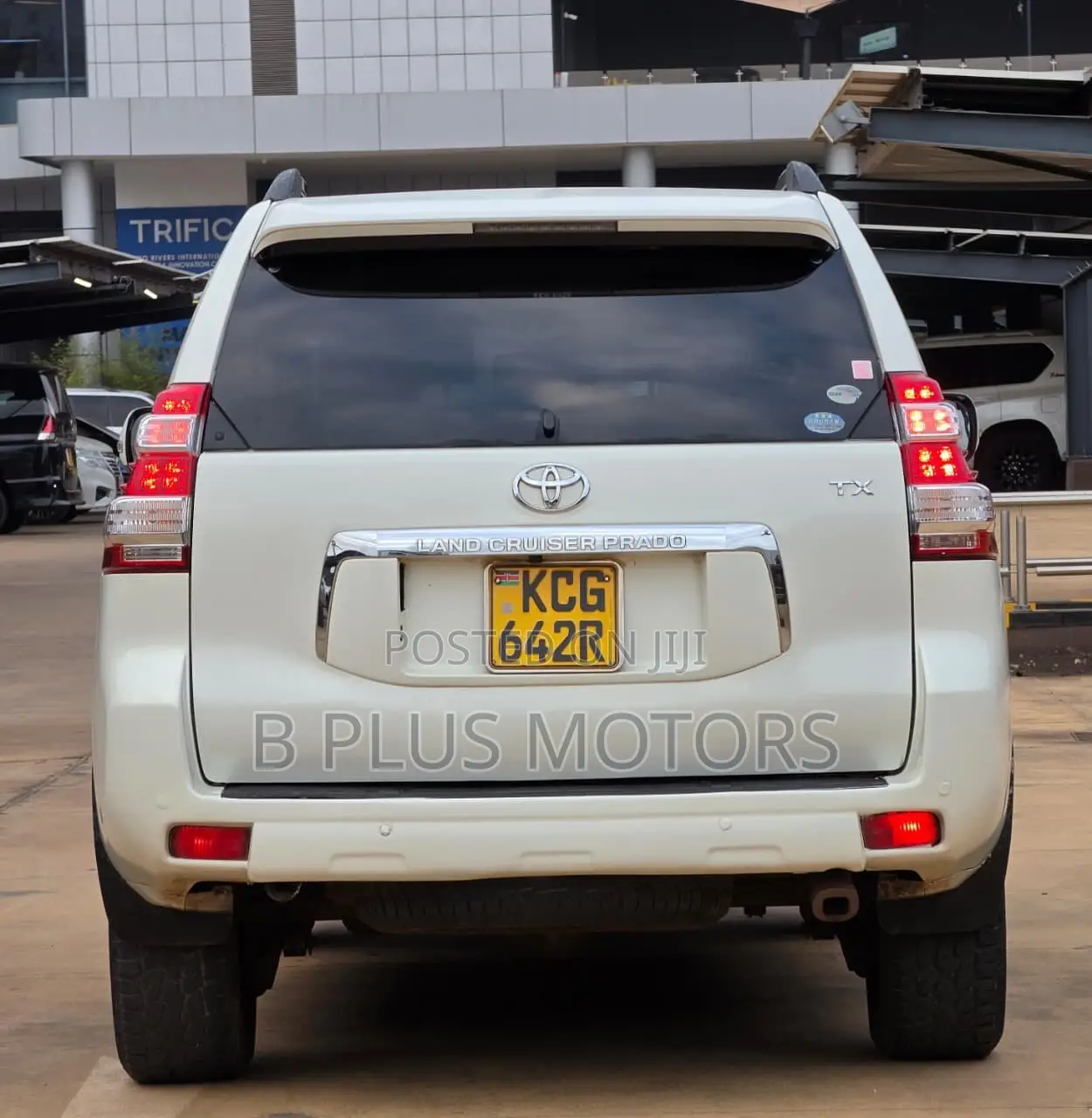 Toyota Land Cruiser Prado 2009 White