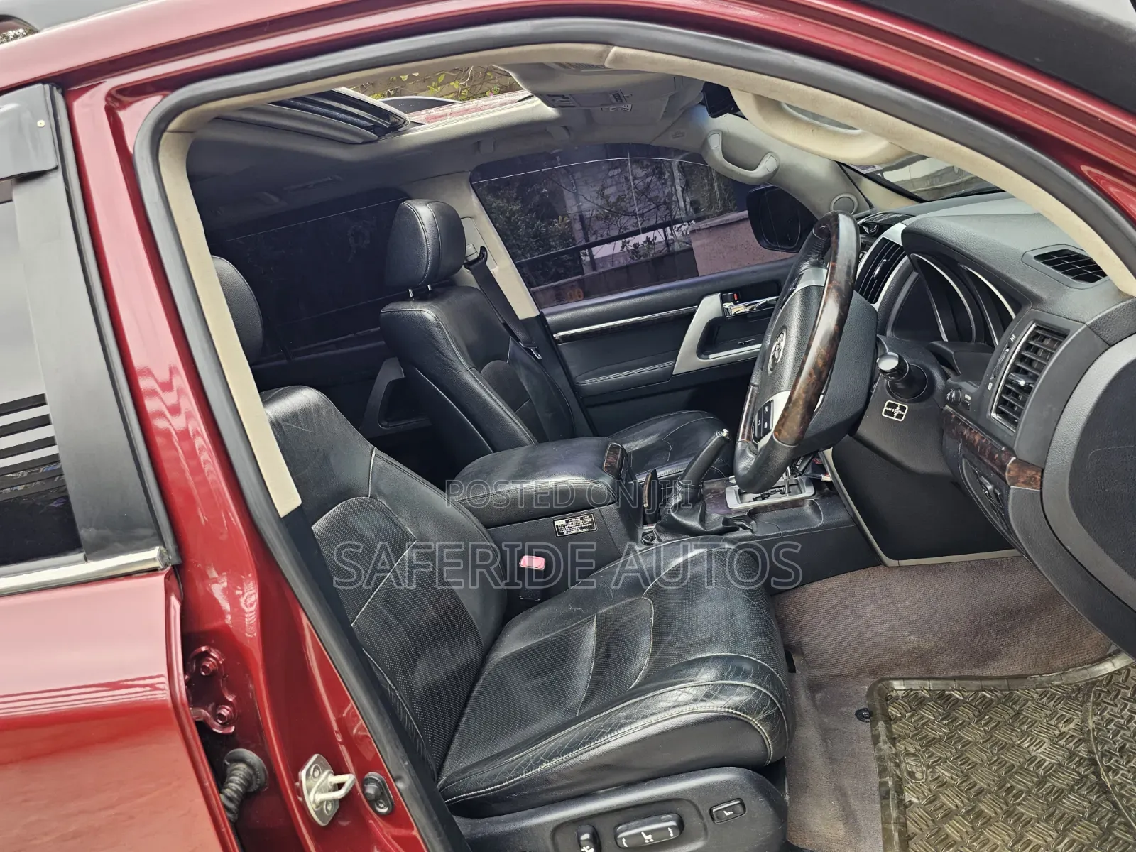 Toyota Land Cruiser 4.6 V8 ZX 2013 Maroon