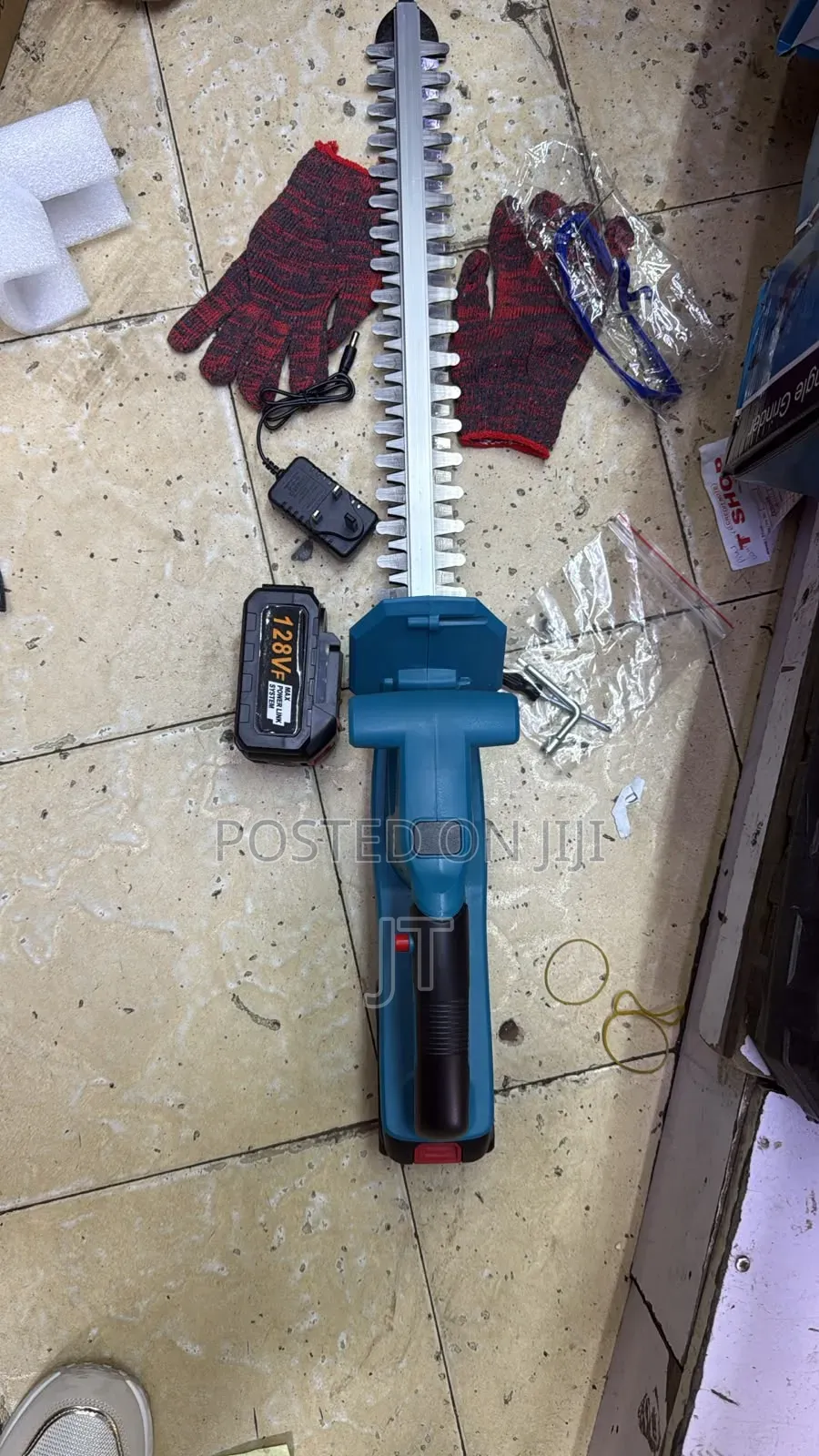 Cordless Electric Hedge Trimmer