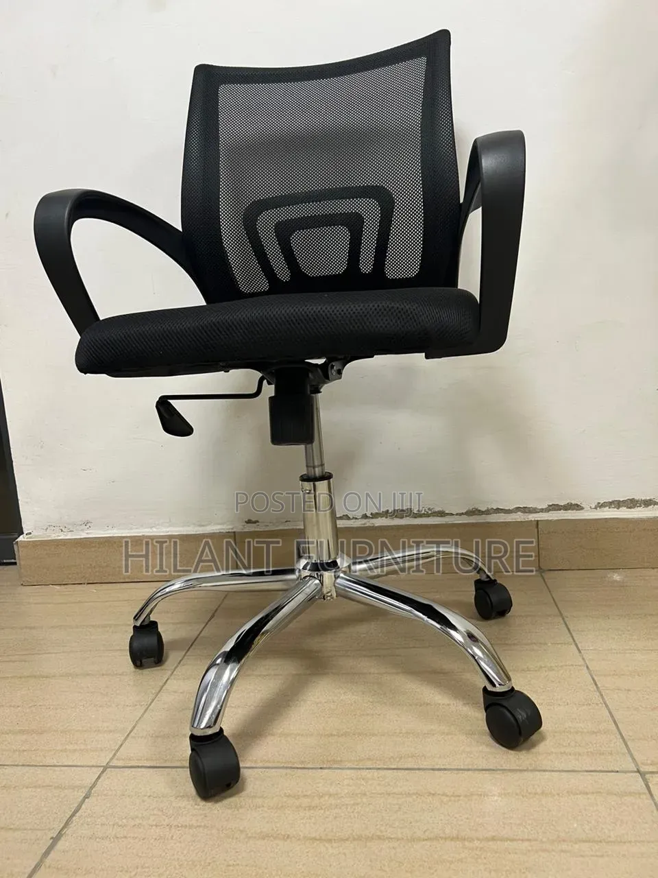 Ergonomic High-Back Mesh Office Chair – Adjustable Swivel