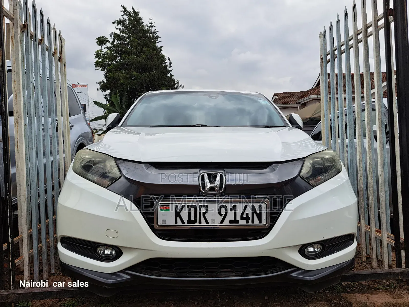 Honda Vezel 2017 White