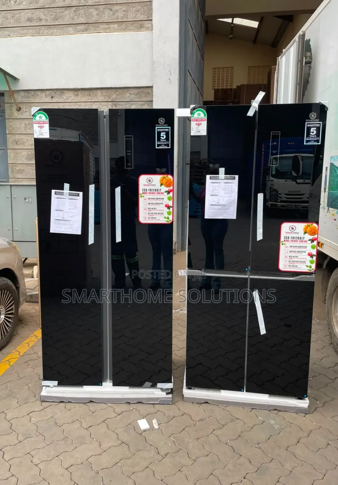 Smart Pro SFR 585 D4 a Four Door Glass Body [ 421 Litres ]