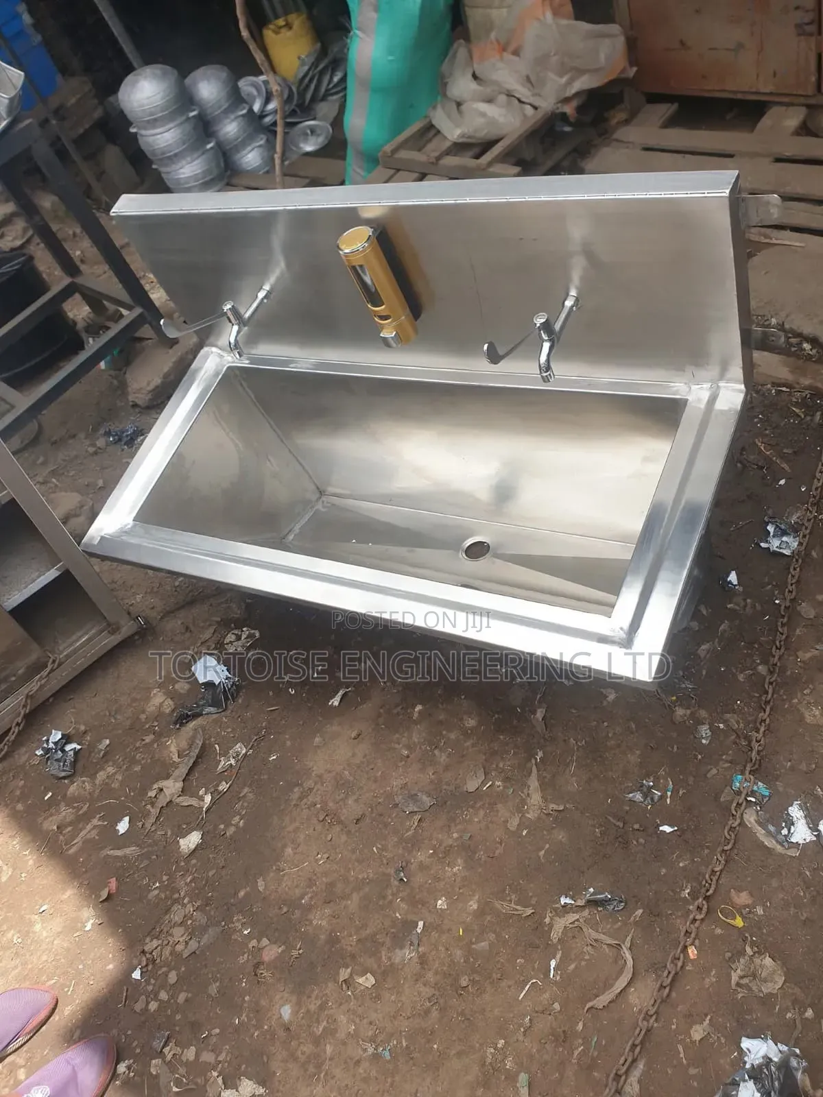 Stainless Steel Scrub Sink [Surgical Scrub Sink] Size 900mm × 550mm