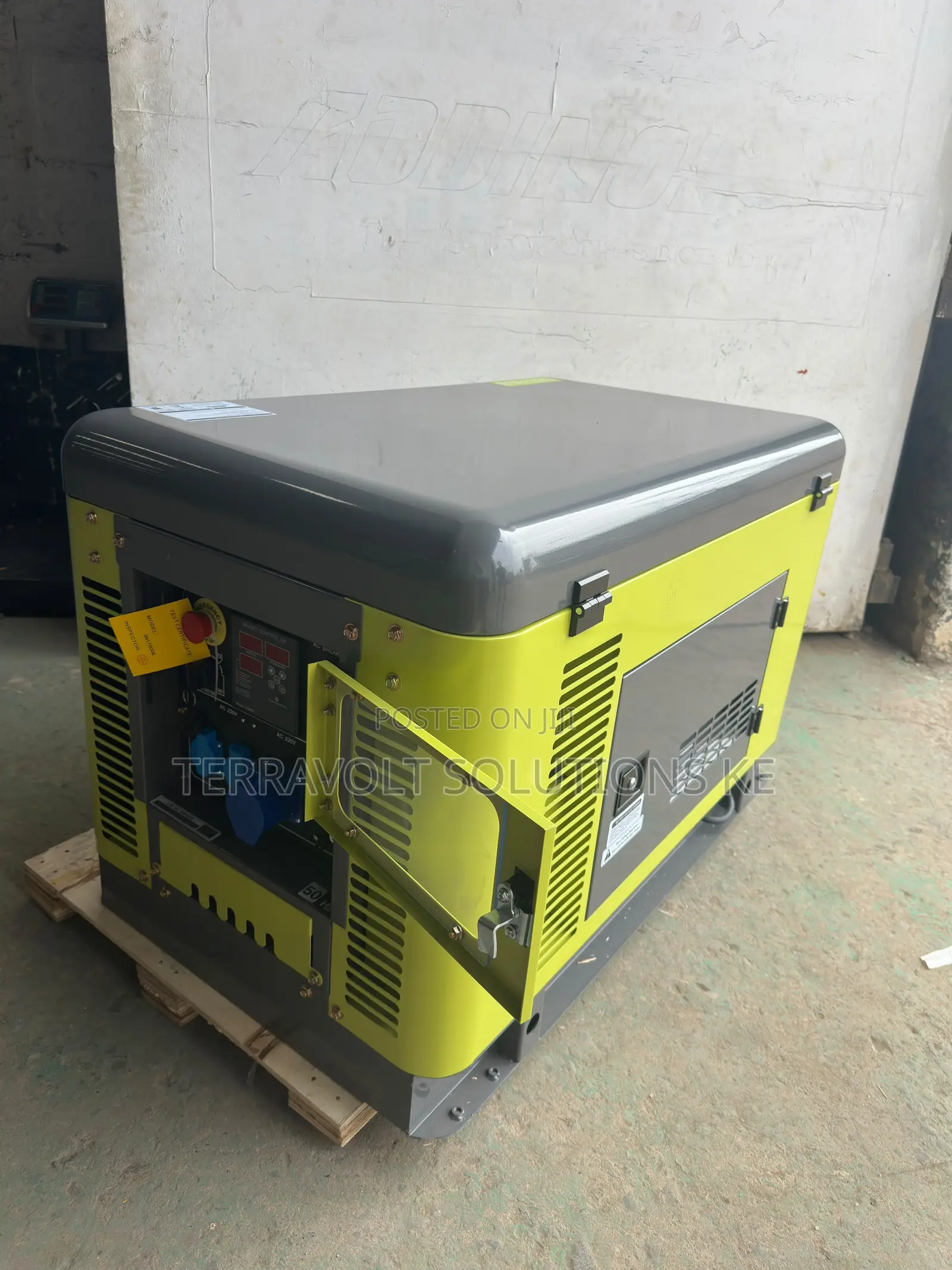 20kva Water Cooled Thompson England Silent Diesel Generator (ATS)