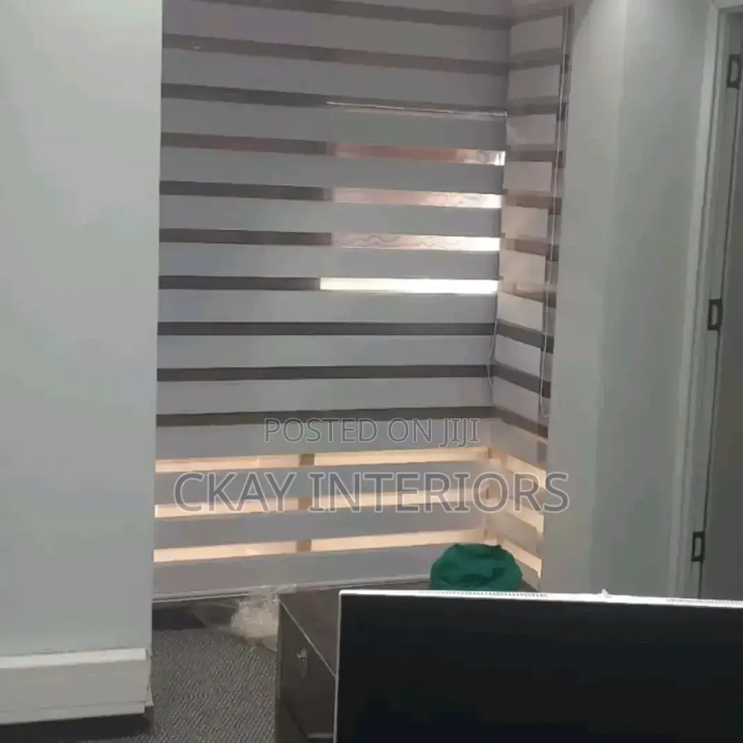 Beautiful Horizontal Blinds With Practical Benefits.