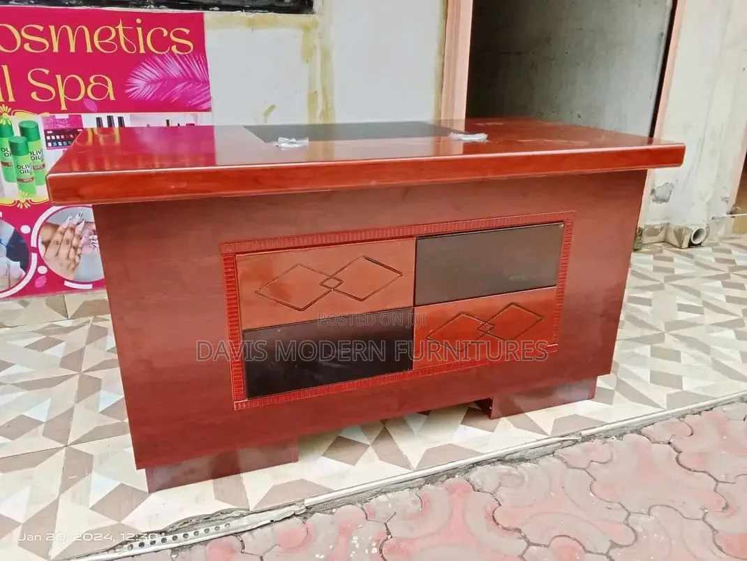 Diamond Pattern Office Desk