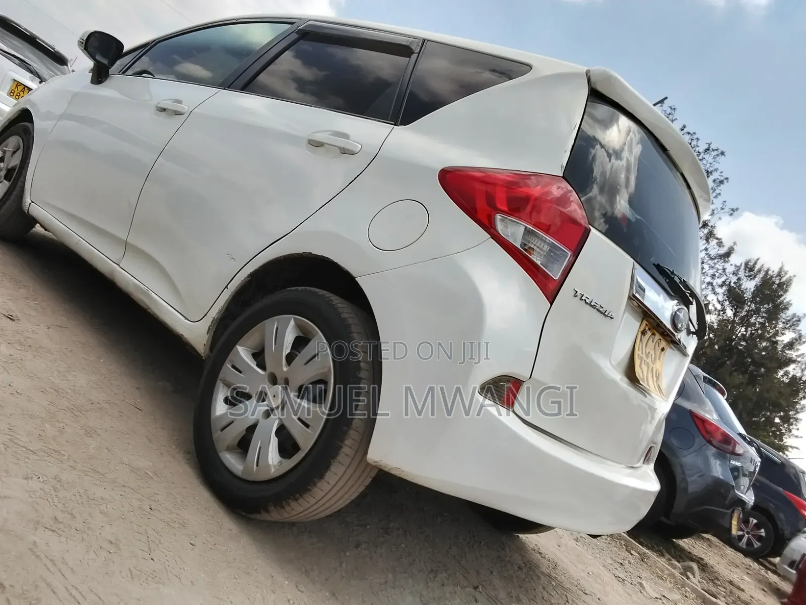Subaru Trezia 2012 White