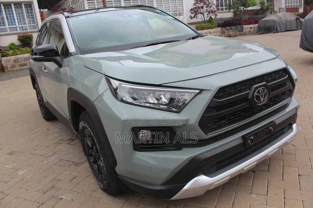 Toyota RAV4 Adventure 2019 Green