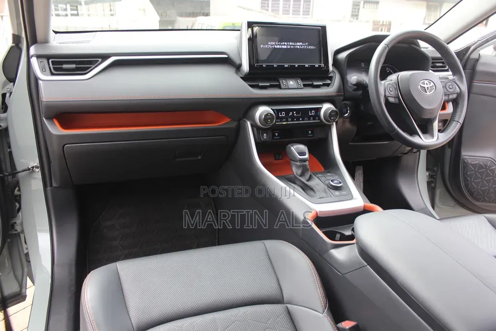 Toyota RAV4 Adventure 2019 Green