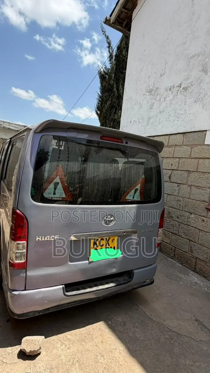 Toyota HiAce 2012 Grey