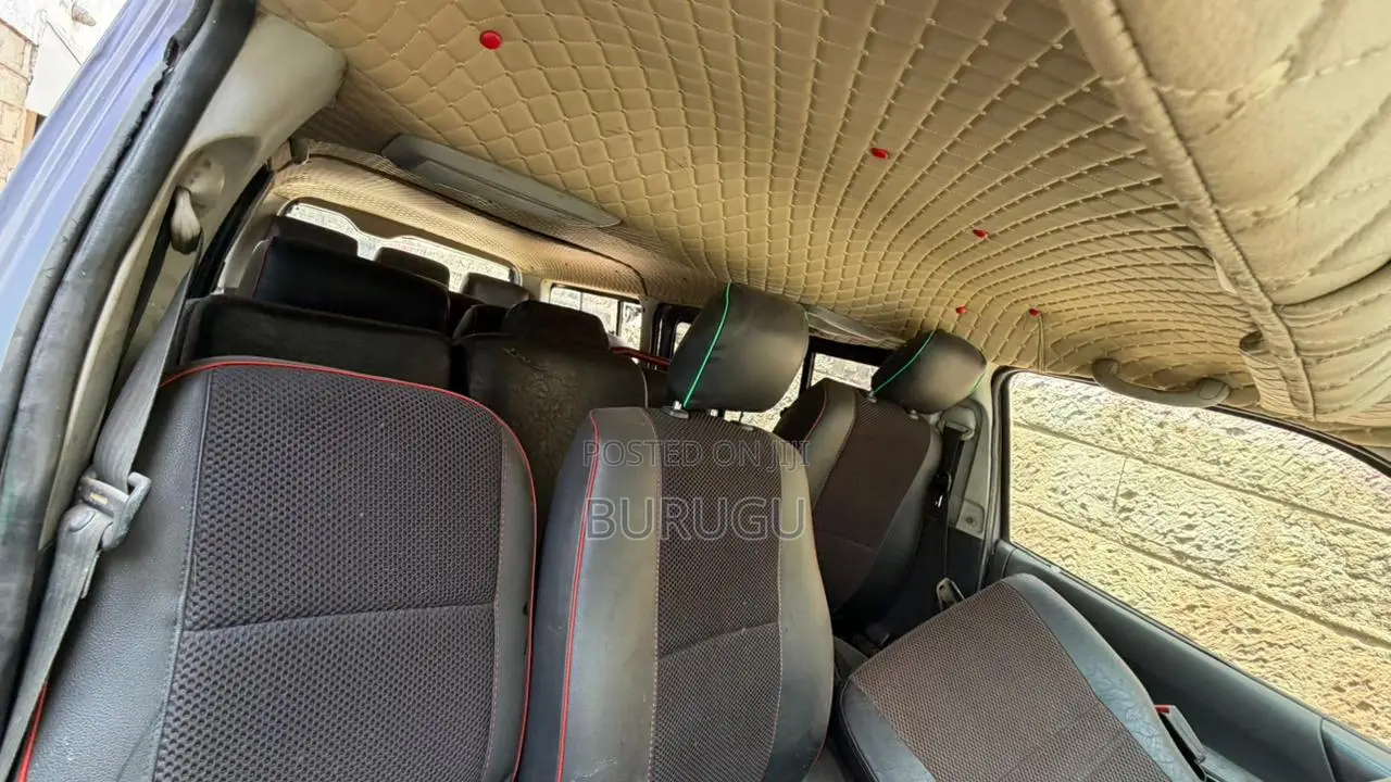 Toyota HiAce 2012 Grey