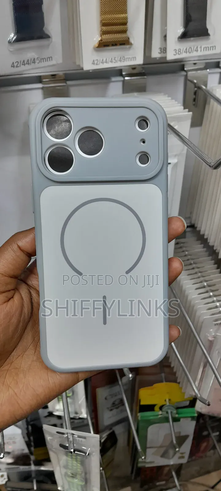 iPhone 17 Pro Max Skin-Feel Hybrid Phone Case